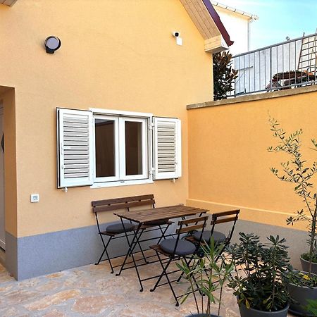 Olive Tree Apartment Стари Град Екстериор снимка