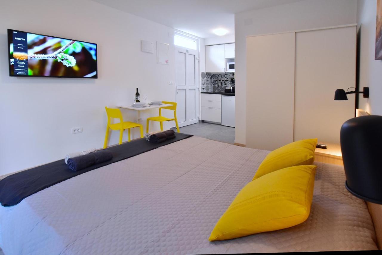 Olive Tree Apartment Стари Град Екстериор снимка